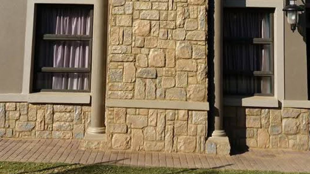 Easy-Edge-Cladding-Installation-Around-Home